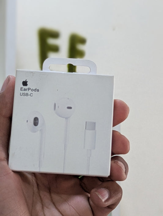 Apple EarPods Headphones with USB-C Plug (Original)